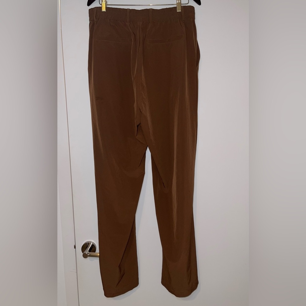 ALO Yoga Women's Brown Relaxed Pleated Dress Pants size Large / 12 US - Picture 8 of 12
